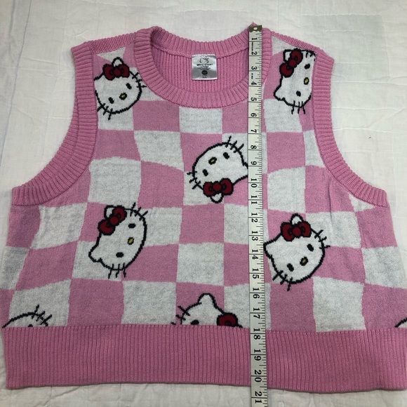 HELLO KITTY Sweater Vest Juniors’ see description - Picture 2 of 5